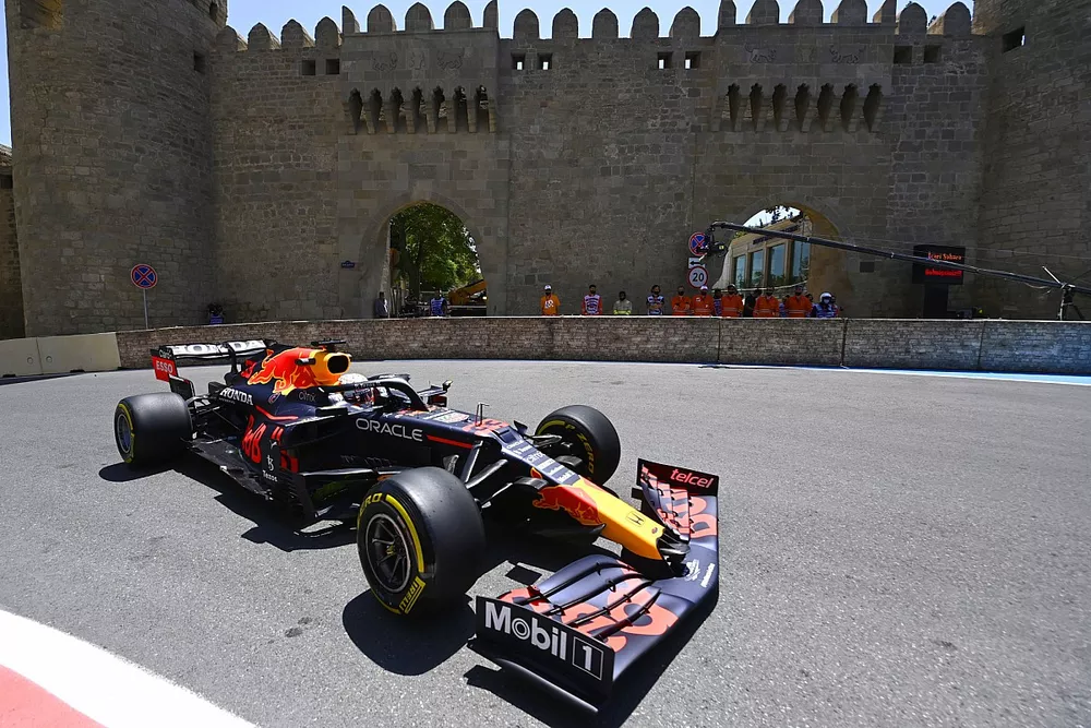 Max Verstappen, Red Bull Racing RB16B