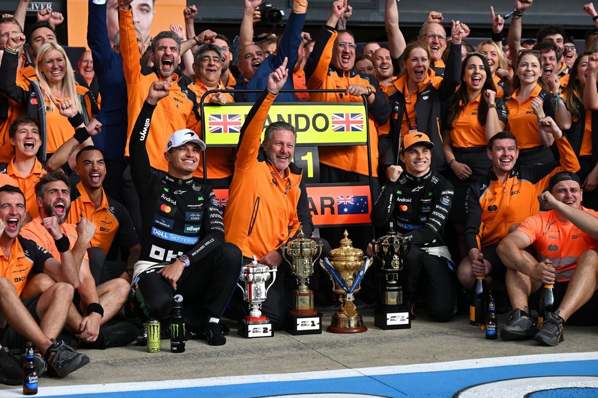 How can McLaren win the F1 2025 title at the Singapore GP?