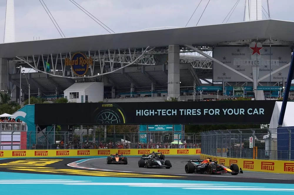 Oscar Piastri, McLaren, Max Verstappen, Red Bull Racing, Andrea Kimi Antonelli, Mercedes