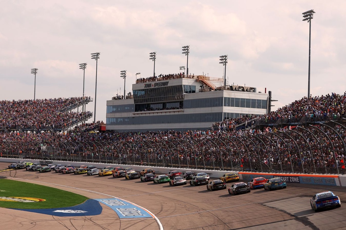 Motorsport.com transmite NASCAR em Iowa; saiba horários e como assistir