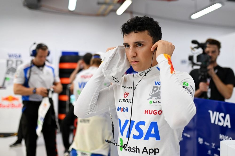 Isack Hadjar Nega Rumores sobre Vaga na Red Bull em 2026 em Meio à Especulação no Mercado de Pilotos