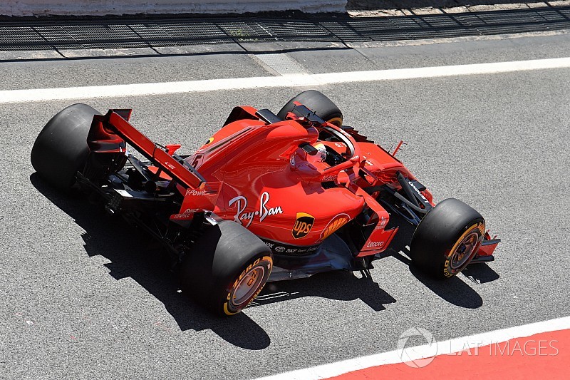 Vettel: Ferrari normal lastikle Barcelona'da