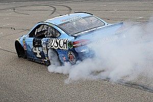 Kevin Harvick ya se enfoca en los playoffs de la Copa
