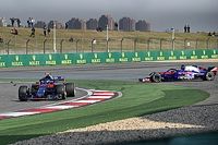 Dupla da Toro Rosso atribui acidente a "falha de comunicação"