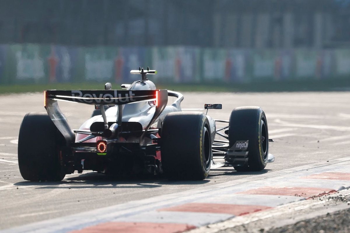 Audi F1 analiza sus averías: ¿se convierte el motor en un tema clave?