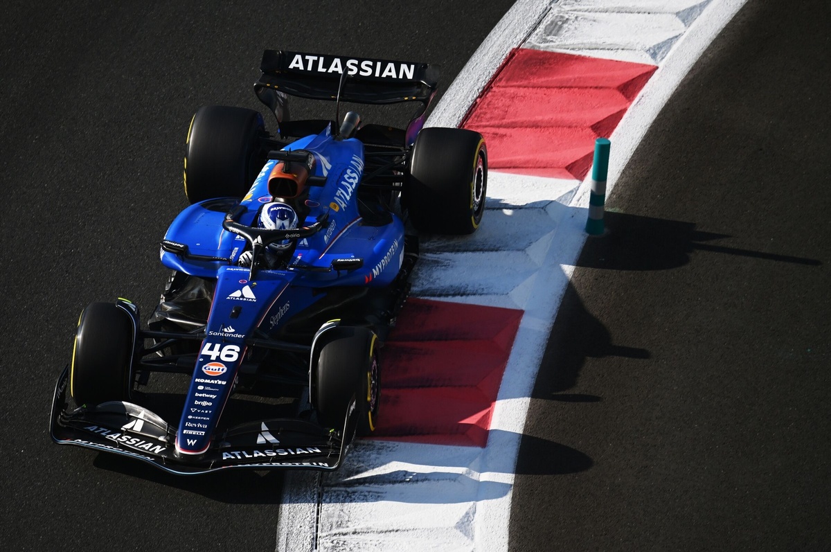 EXCLUSIVO F1 -  Falha no crash test frontal e atraso no cronograma: os bastidores da ausência da Williams em Barcelona