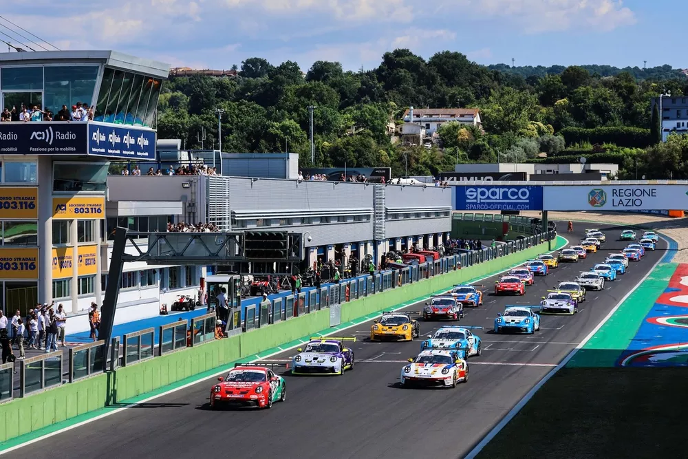 Gara 1 della Porsche CCI a Vallelunga