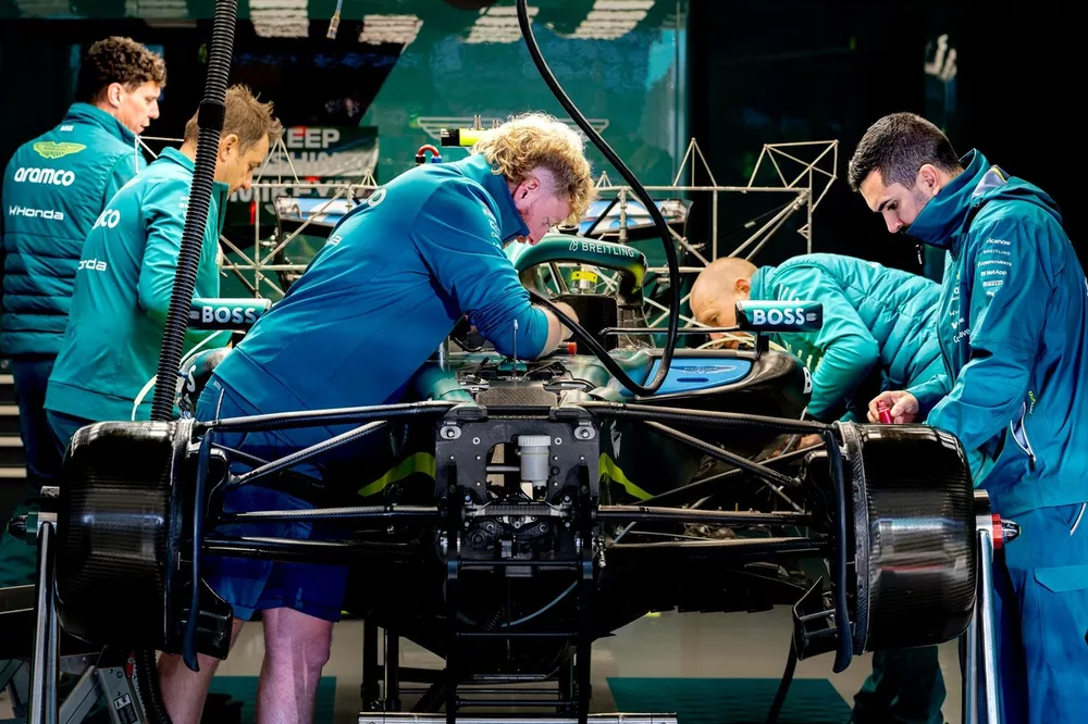 Fernando Alonso, Aston Martin Racing, technical detail