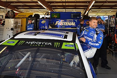 Stenhouse in precarious playoff position after disastrous Chicagoland