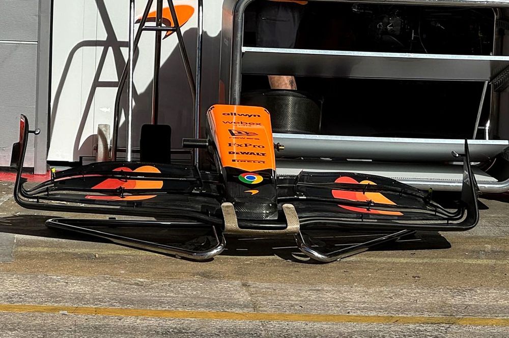 McLaren MCL39, alerón delantero