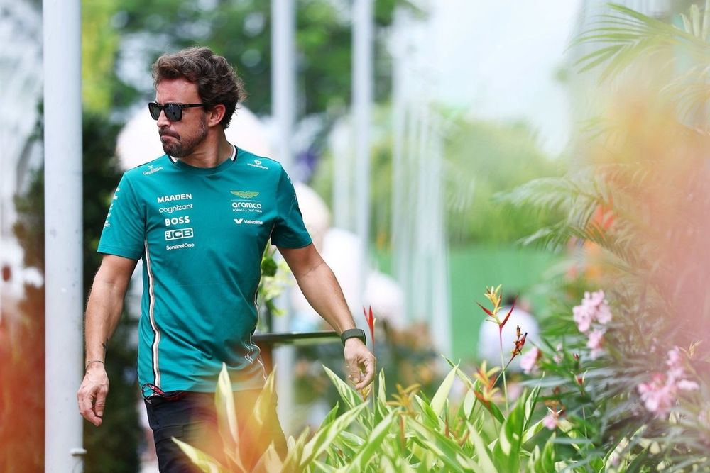 Alonso Pede à Aston Martin para 'Descansar' e 'Testar' Antes da Crucial Temporada de 2026 da F1