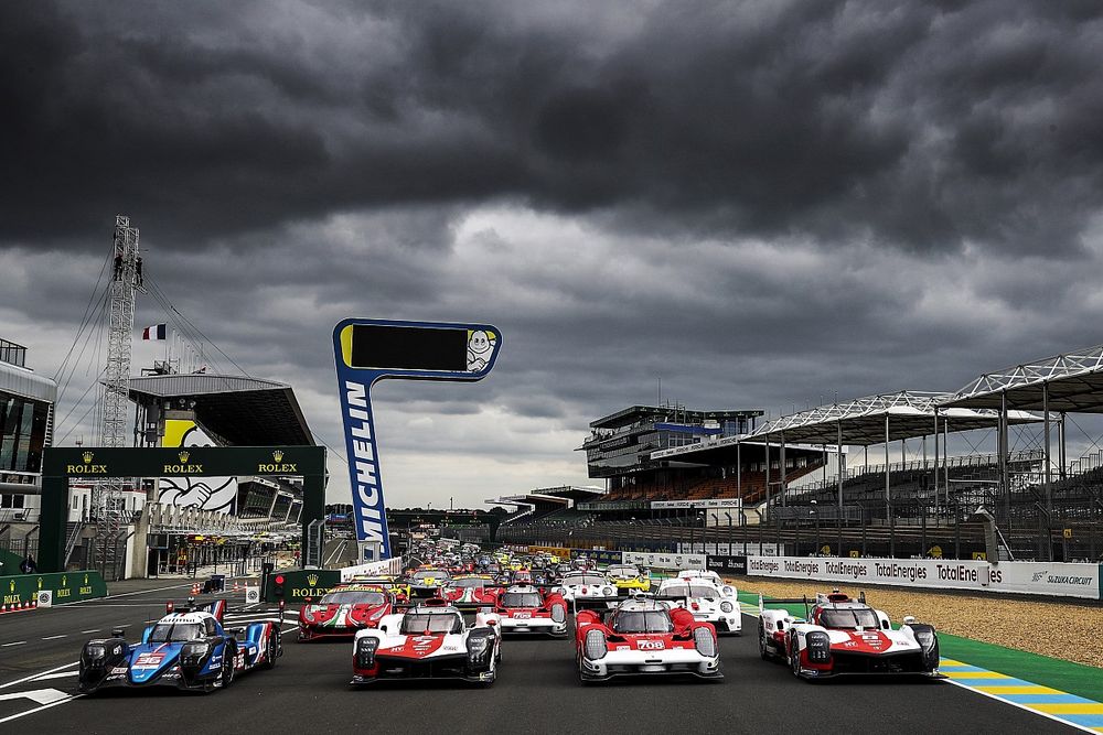 Los coches en la foto de grupo
