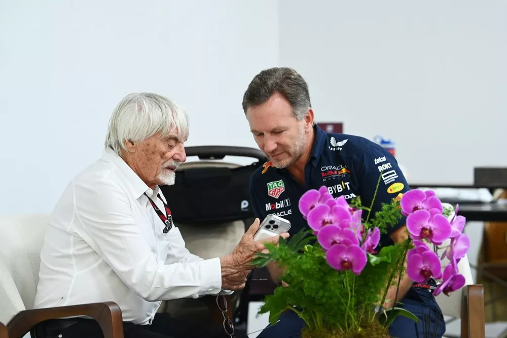 Bernie Ecclestone com Christian Horner, diretor de equipe da Red Bull Racing 