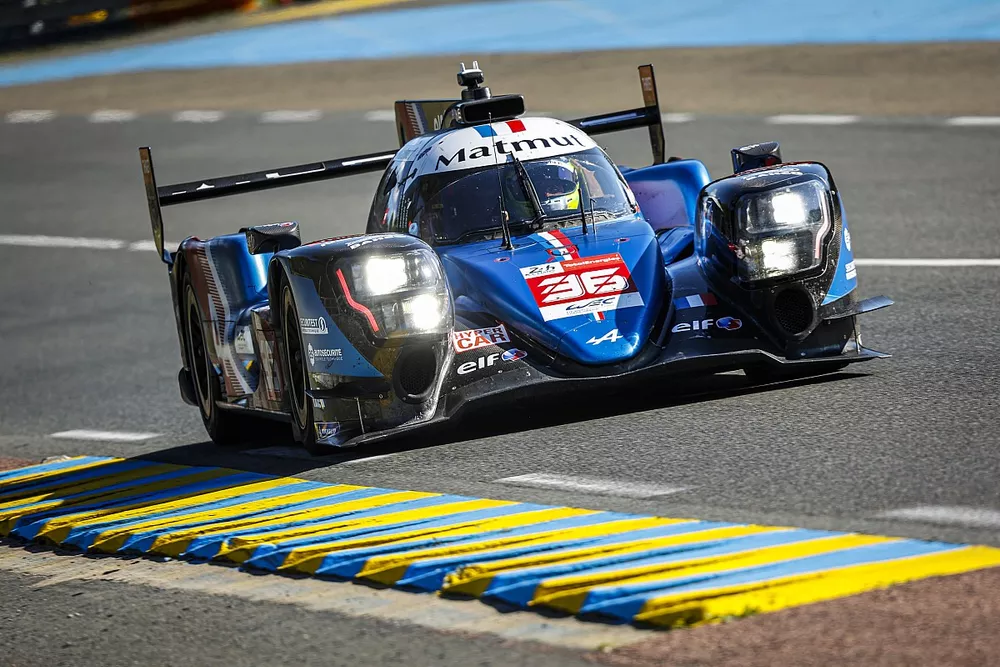 Andr&eacute; Negr&atilde;o - Alpine 36