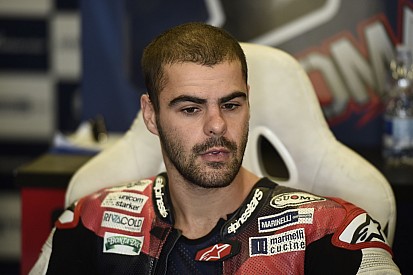 Moto2'de Fenati, rakibinin fren kolunu sıktı!