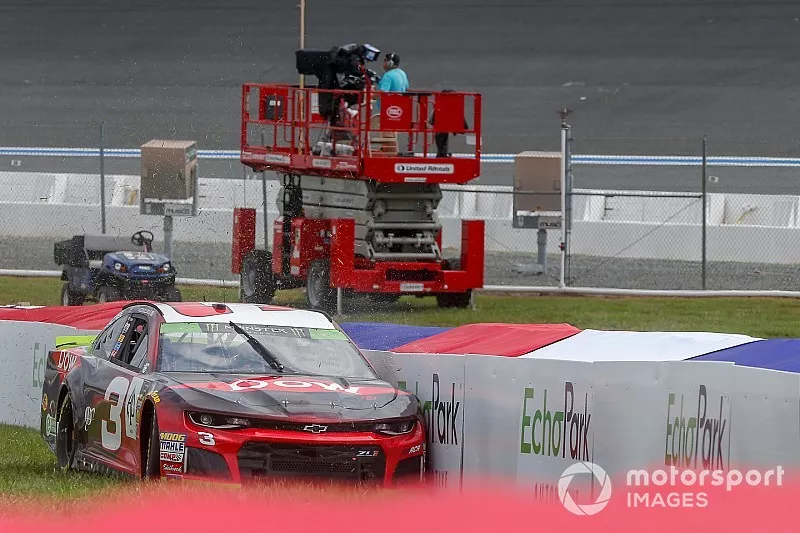 Austin Dillon, Richard Childress Racing, Chevrolet Camaro Dow spin