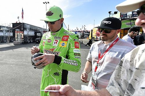 NASCAR dicta medidas por el coronavirus