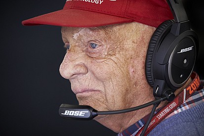 Lauda muestra una "mejora continua", según el hospital de Viena