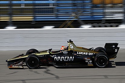 Hinchcliffe le 'roba' otra victoria a Chevrolet para Honda