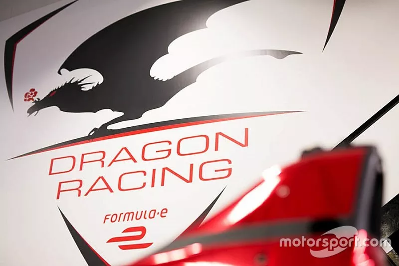 Dragon Racing, logo