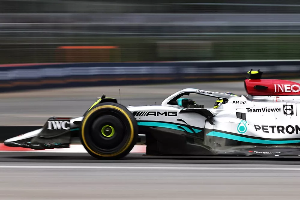 Lewis Hamilton, Mercedes W13