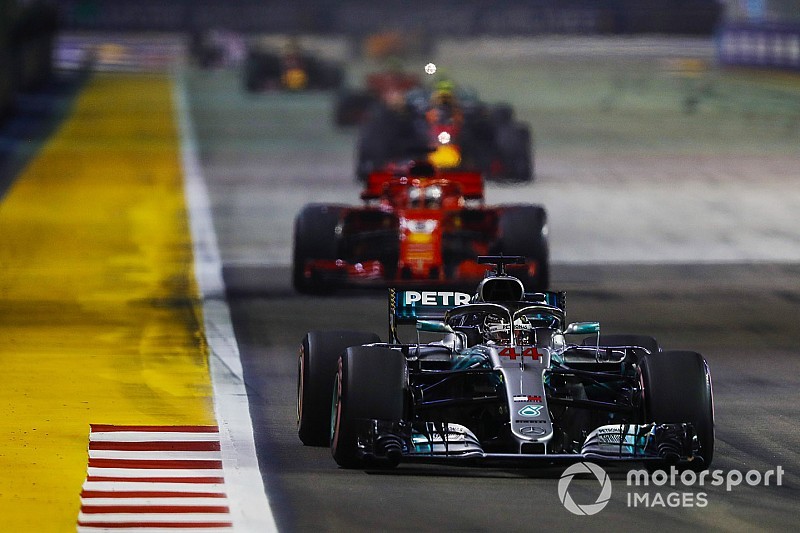 A Ferrari idei autója teljesen más, mint a 2017-es: lassúak voltak Szingapúrban