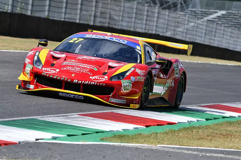 #27 Scuderia Baldini 27, Ferrari 488 GT3 Evo: Giancarlo Fisichella, Stefano Gai, Daniel Zampieri
