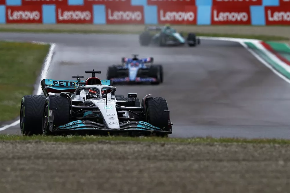 George Russell, Mercedes W13, Fernando Alonso, Alpine A522