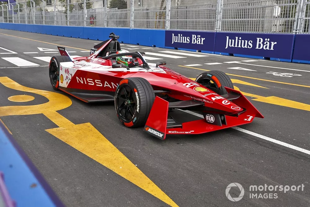 Sacha Fenestraz, Nissan Formula E Team, Nissan e-4ORCE 04