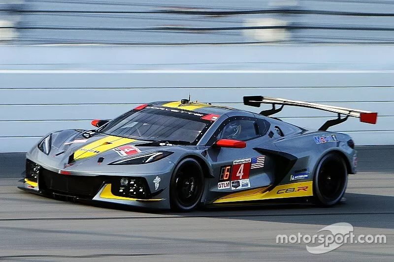 #4 Corvette Racing Corvette C8.R: Oliver Gavin, Tommy Milner, Marcel F&auml;ssler