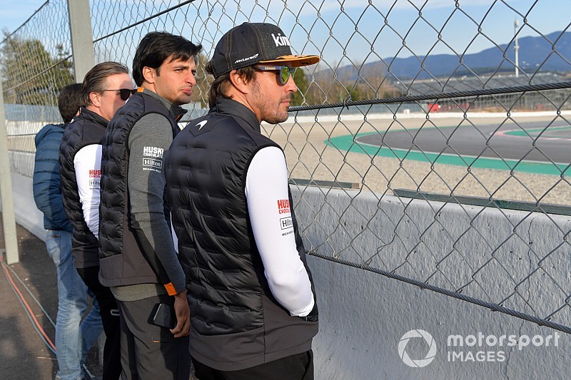 Képgaléria: újabb felvételek az F1-es teszt ötödik napjáról, Barcelonából