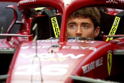 Leclerc se olvida de una "muy poco probable" victoria y se centra en Mercedes