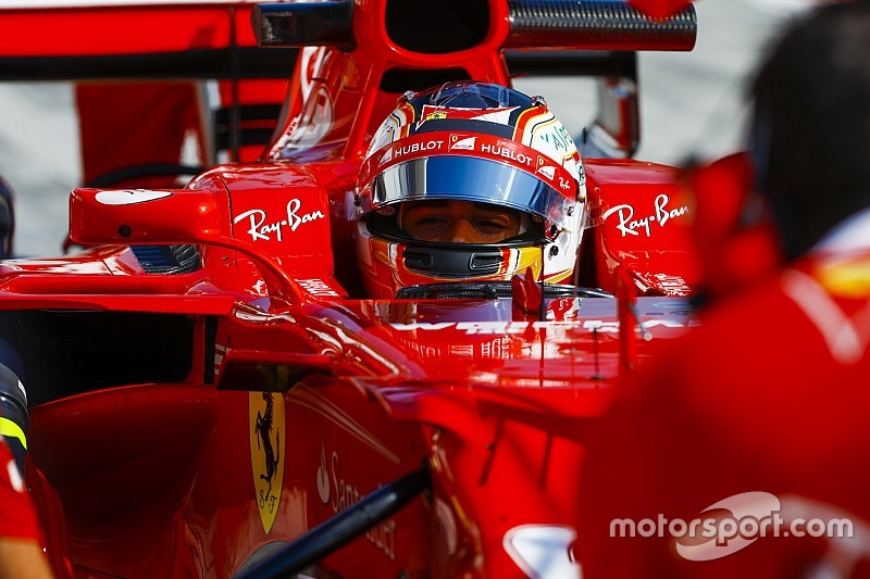 Ferrari объявила о контракте с Леклером