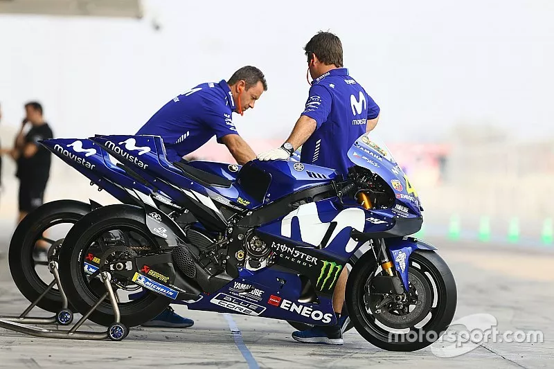 La moto de Valentino Rossi, Yamaha Factory Racing