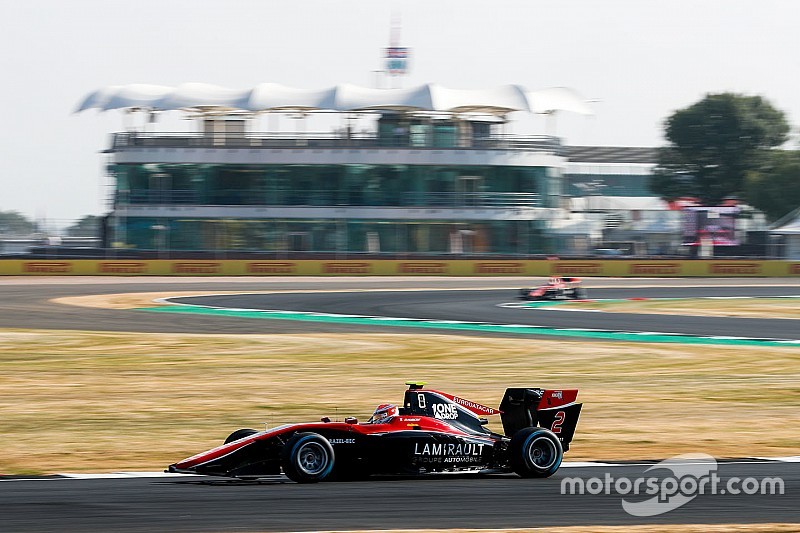 Silverstone GP3: Hubert retakes points lead with win