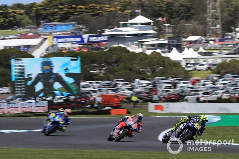 Mit Slicks im Regen auf Phillip Island: