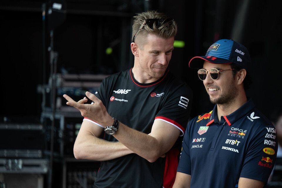 Nico Hulkenberg, Haas F1 Team, Sergio Pérez, Red Bull Racing