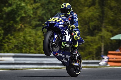 Rossi emerge con fuerza en el tercer libre en Brno; Viñales, a la Q1