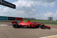 Ferrari rueda con Schumacher e Ilott con el SF71H