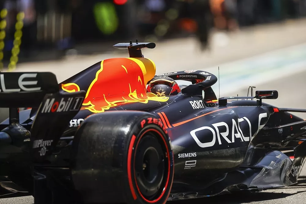 Max Verstappen, Red Bull Racing RB19 