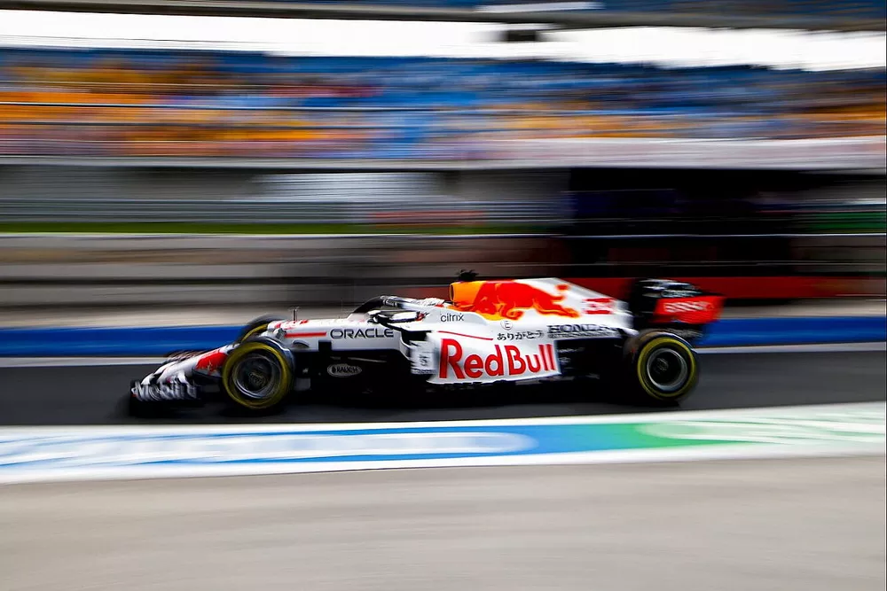 Max Verstappen, Red Bull Racing RB16B