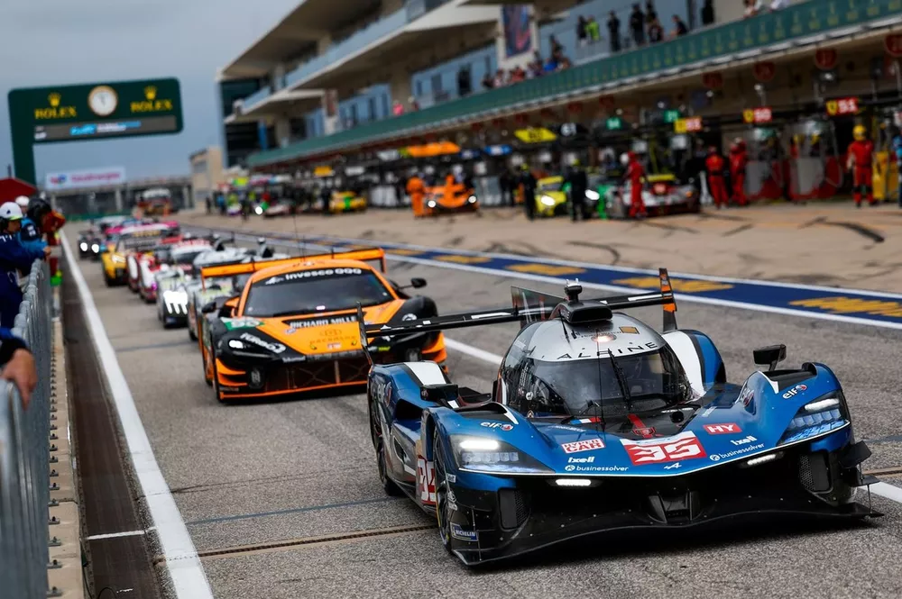 #35 Alpine Endurance Team Alpine A424: Paul-Loup Chatin, Ferdinand Habsburg, Charles Milesi
