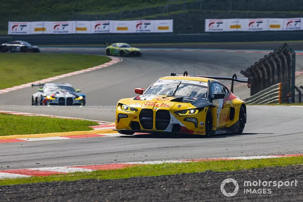 #32 Team WRT, BMW M4 GT3: Sheldon Van Der Linde, Dries Vanthoor, Charles Weerts