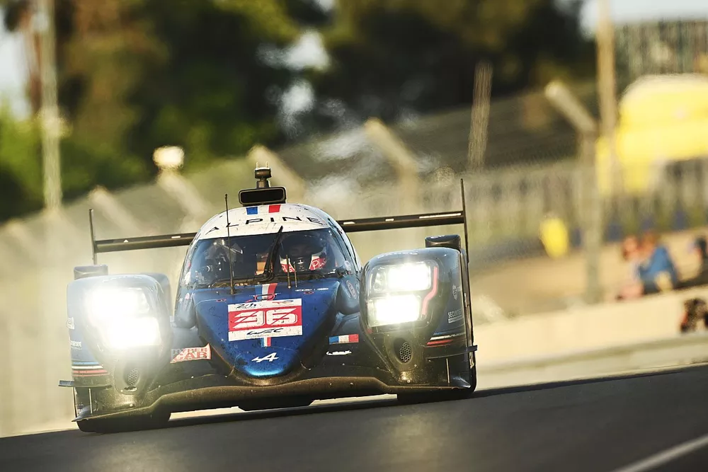 #36 Alpine ELF Team Alpine A480 Gibson Hypercar - Andr&eacute; Negrao, Nicolas Lapierre, Matthieu Vaxiviere 