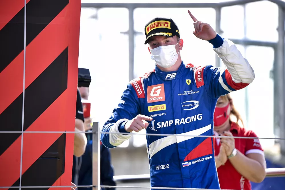 Robert Shwartzman, Prema Racing celebrates on the podium