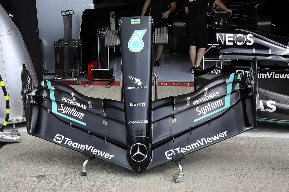 Mercedes W14, dettaglio dell'ala frontale