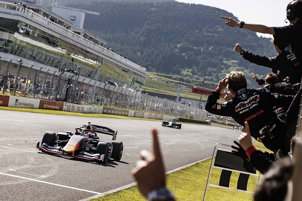 Liam Lawson, TEAM MUGEN