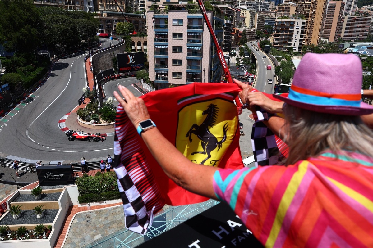 Ferrari lidera la FP1 de Mónaco 2026 con Leclerc; Alonso sufre percance y detiene la sesión