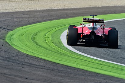Vettel denies he gained time at Parabolica
