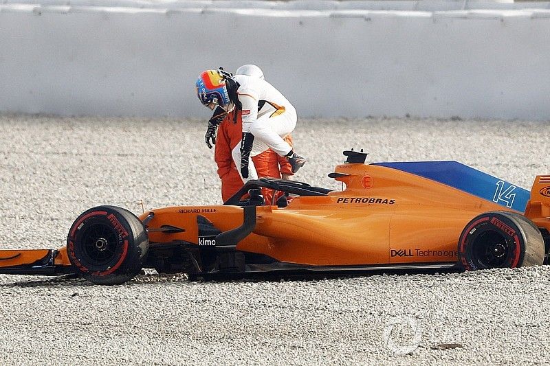 Fernando Alonso, McLaren MCL33 crash